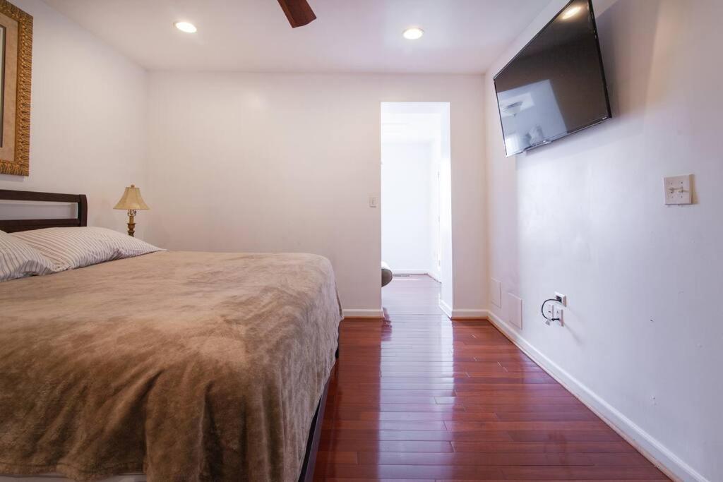 Relaxing, Spacious, Private, Walkable In Petworth! Вашингтон Экстерьер фото